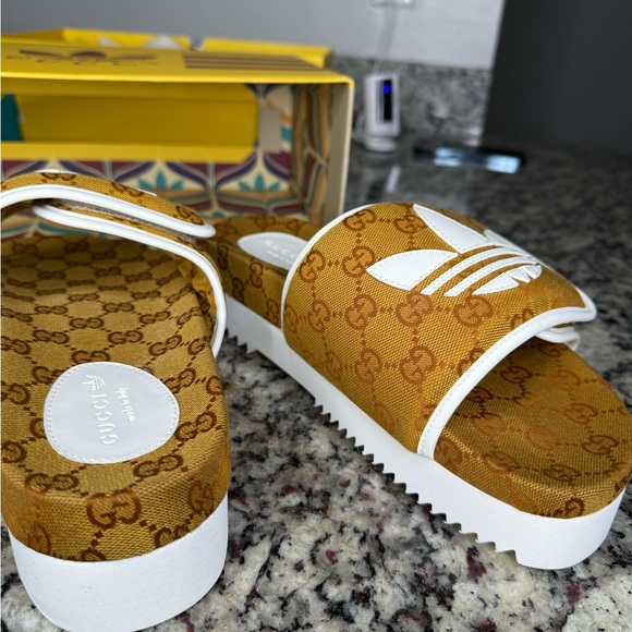 Adidas x Gucci Platform Slides – GG Monogram Brown/White – Women’s Size 10 - Picture 14 of 14